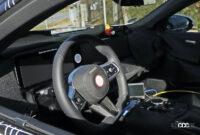 新型BMW 5シリーズ、車内湾曲ディスプレイを初めて激写！ - BMW i5 2