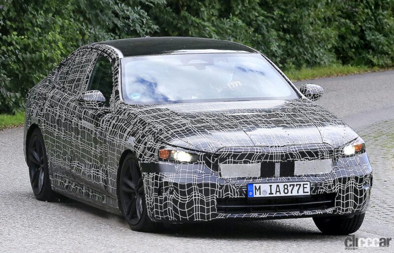 「BMW 5シリーズツーリングに初のEV「i5」設定の噂！」の2枚目の画像