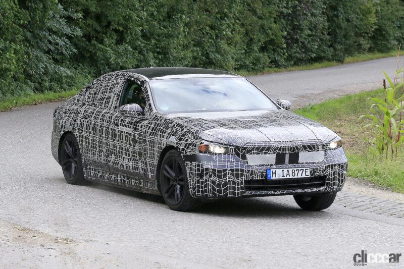 「BMW 5シリーズツーリングに初のEV「i5」設定の噂！」の3枚目の画像