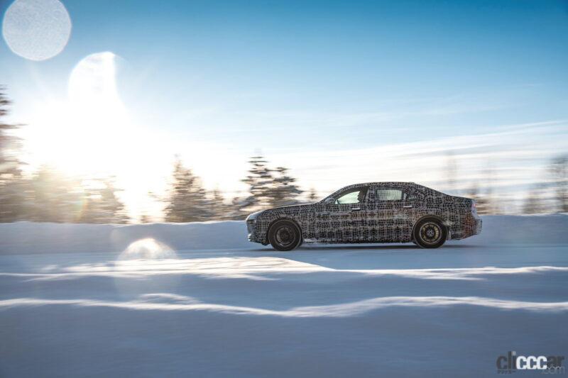 「BMW「i7」市販型プロトタイプが公式リーク！ヘッドライトはスプリットデザインに」の15枚目の画像