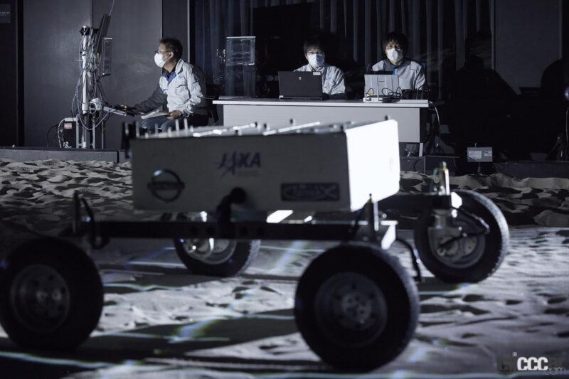 「日産がJAXAと共同開発を行っている月面ローバ（探査車）の試作車を公開」の4枚目の画像