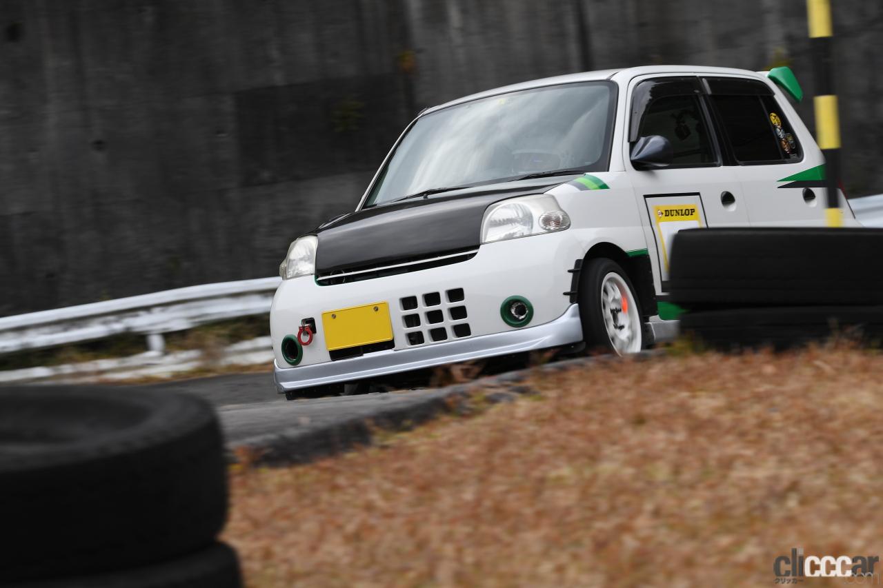 ダイハツ エッセによるオールジャパンエッセカップ 激闘の21年シーズン最終戦が終了 Clicccar Com ダイハツ エッセによるオールジャパンエッセカップ 激闘の21年シーズン最終戦が終了 Clicccar Com