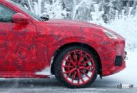ド派手なカラーでメリークリスマス♪ マセラティ新型SUV「グレカーレ」の最終デザインがジワリ！ - Maserati Grecale Trofeo Winter 8