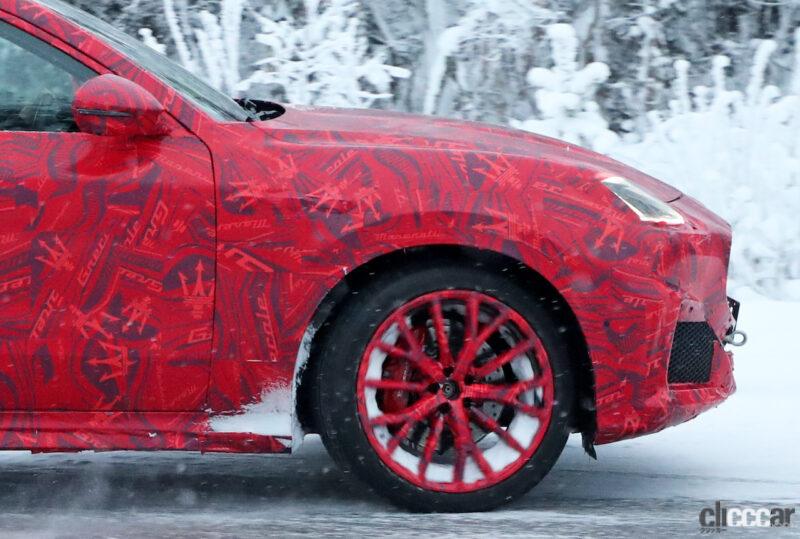 「ド派手なカラーでメリークリスマス♪ マセラティ新型SUV「グレカーレ」の最終デザインがジワリ！」の8枚目の画像