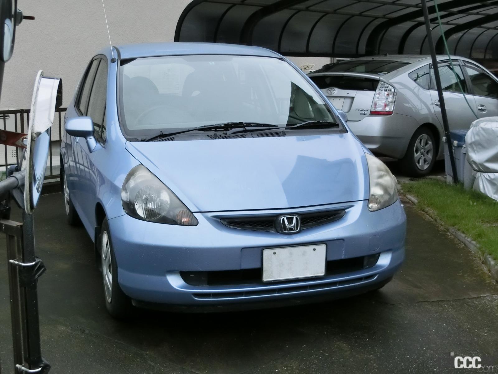 知っていますか ホンダ車のフロントガラスにある三角マークの秘密 購入検討者に贈る 最新フィット試乗記 燃費 まとめ編 新型車ねちねちチェック第5弾 Clicccar Com 知っていますか ホンダ車のフロントガラスにある三角マークの秘密 購入検討者に贈る 最新フィット試乗記 燃費 まとめ編 新型車ねちねちチェック第5弾 Clicccar Com