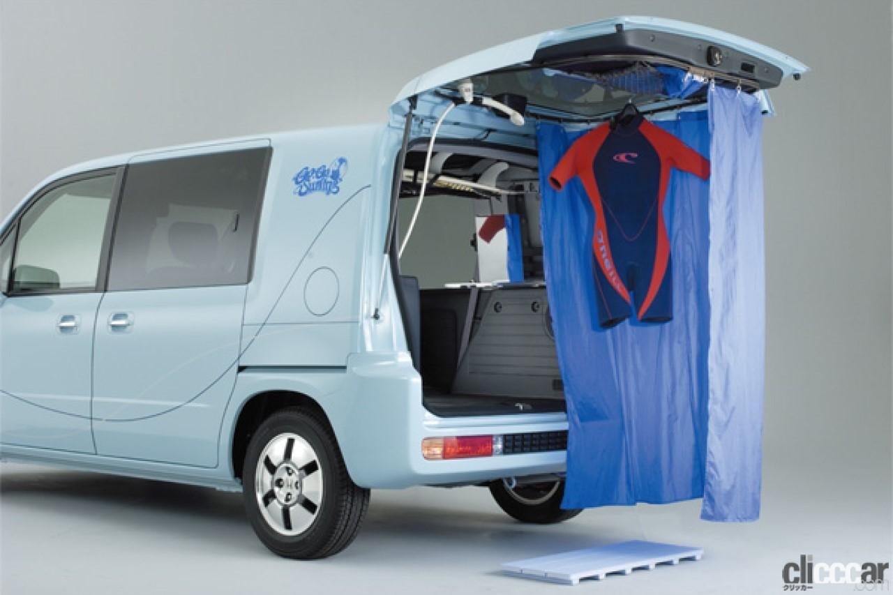 1月10日で110番の日 名レーサーのボビー レイホール生まれる ホンダがモビリオスパイクのカスタマイズカーを展示 今日は何の日 1月10日 Clicccar Com 1月10日で110番の日 名レーサーのボビー レイホール生まれる ホンダがモビリオスパイクのカスタマイズカーを展示 今日は何の日 1月10日 Clicccar Com