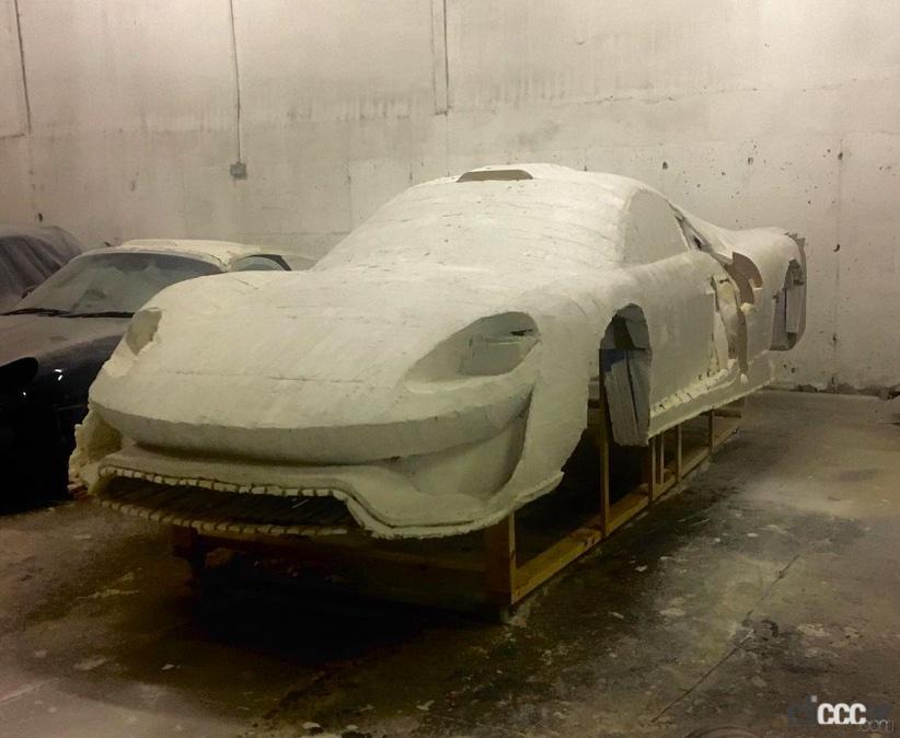 「これがボクスター!? 名もないチューナーが「911 GT1」っぽくする、過激ボディキットを開発」の1枚目の画像