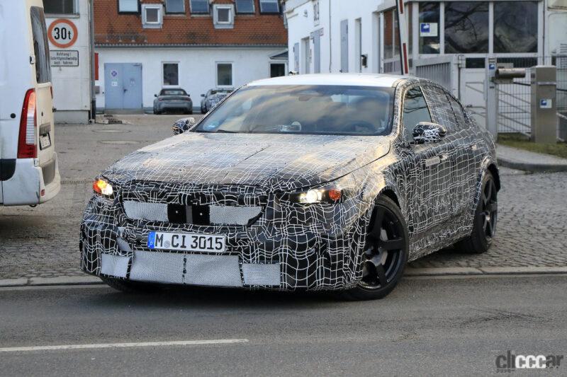 「これが実車だ！BMW M5次期型は811馬力の電動モンスターに」の4枚目の画像