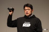 NP1の製品詳細を紹介する常務執行役員の坂本雅人さん
