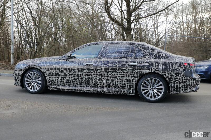 「全ラインアップ情報を入手！　BMW 7シリーズ次期型の最強モデルは「i7 M60」」の8枚目の画像