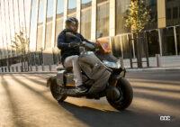 まるでSF映画に登場するバイク!? BMWが中型EVスクーターの新型「CE04」を国内販売 - 2022_BMW_CE04_13
