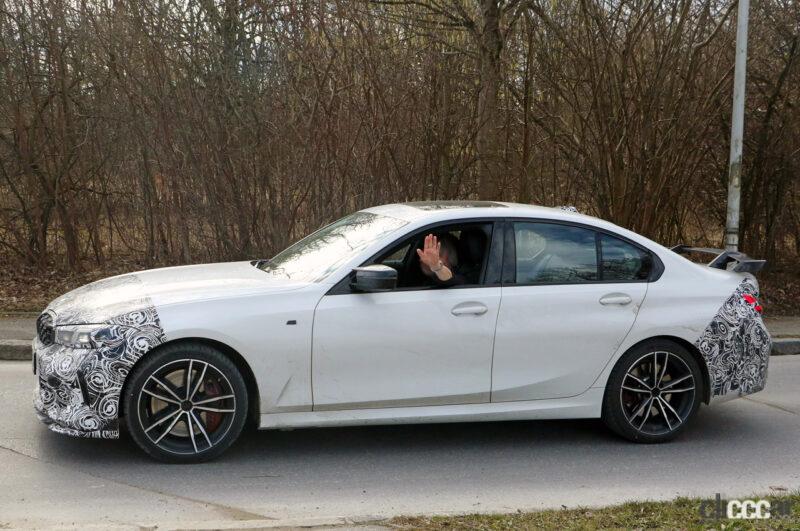 「BMW 「M340i」改良型、プロトタイプが過激Mウィングを初装着！」の6枚目の画像
