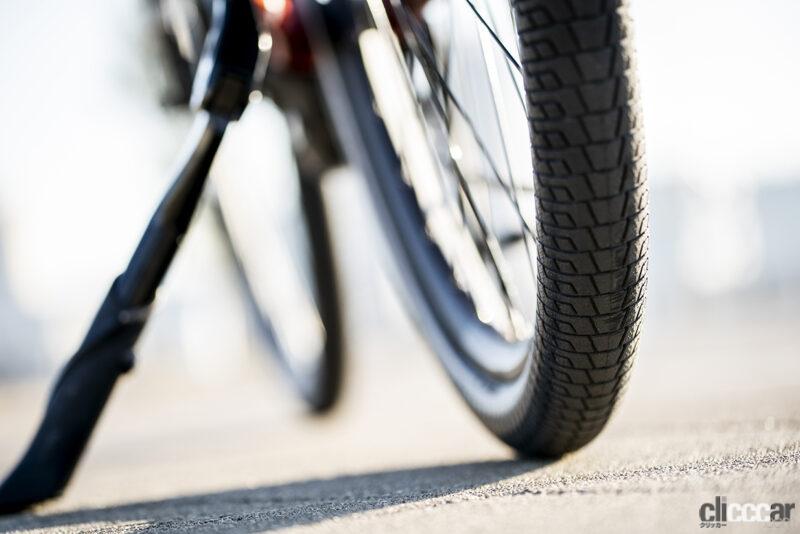 「ヤマハ新型e-バイク「クロスコアRC」に試乗！ 街から郊外までオートマ感覚で走れちゃう快適クロスバイク」の20枚目の画像