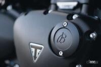 「スイスの老舗時計メーカーとコラボ！英国トライアンフが世界270台限定の「スピードツイン ブライトリング限定車」を発表」の5枚目の画像ギャラリーへのリンク