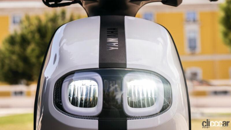 「ヤマハが原付サイズの新型EVスクーター「NEOS」を発表！欧州で3月より発売」の8枚目の画像