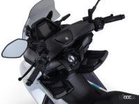 「ヤマハが原付2種の新型EVスクーター「E01」を発表。実証実験向けに7月から導入」の9枚目の画像ギャラリーへのリンク