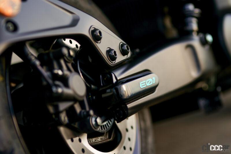 「ヤマハが原付2種の新型EVスクーター「E01」を発表。実証実験向けに7月から導入」の11枚目の画像