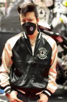バイクウェアにも注目。引き寄せられるカフェレーサーもフェミニンもかざらぬ密かなプロテクター派！【第49回 東京モーターサイクルショー2022  美女めぐり・その2】 - tokyo_motorcycleshow_21