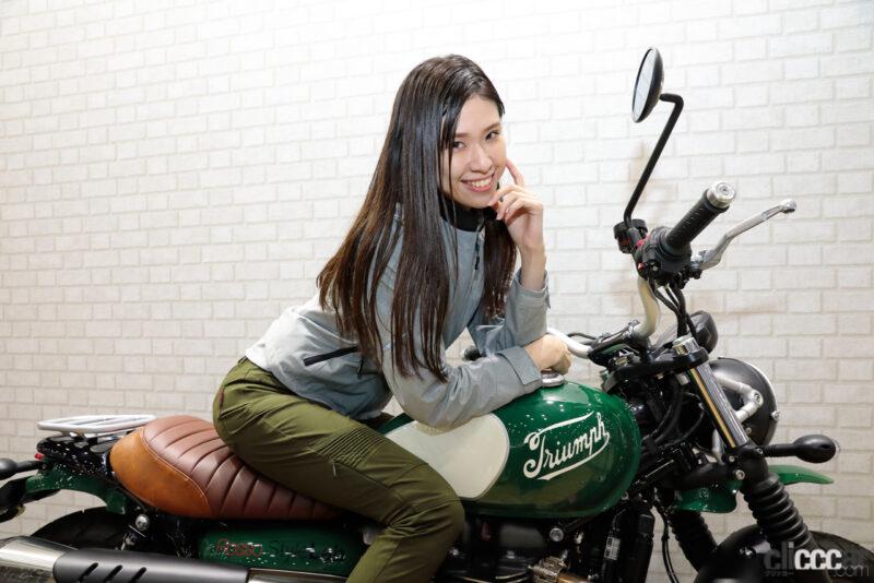 「バイクウェアにも注目。引き寄せられるカフェレーサーもフェミニンもかざらぬ密かなプロテクター派！【第49回 東京モーターサイクルショー2022  美女めぐり・その2】」の12枚目の画像