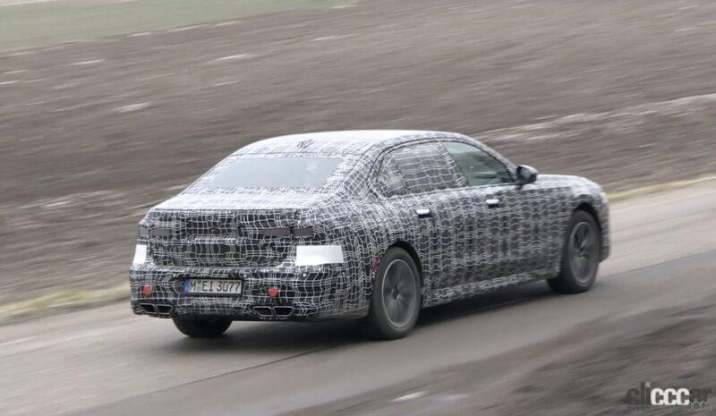 「BMW 7シリーズ次期型、ガソリンモデル実車が走る！【動画】」の3枚目の画像
