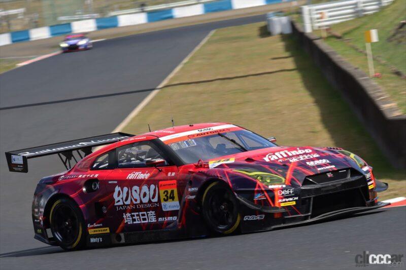 「初参戦のBUSOU raffinee GT-Rがフルカラーリングで予選に臨む。監督・道上龍の作戦とは？【SUPER GT2022】」の2枚目の画像