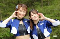 安西茉莉さん(左)、山本もえぎさん(右)