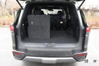 LX600 サードシート片側収納時のラゲッジルーム