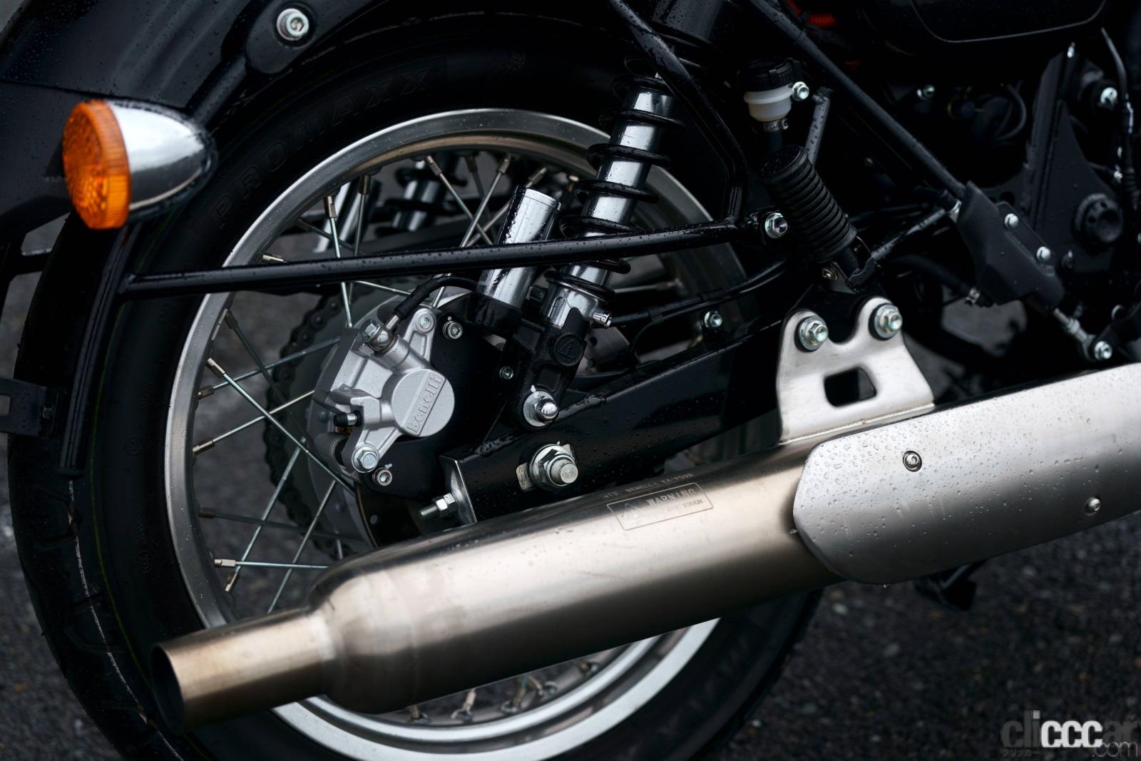 「ベネリの新型「インペリアーレ400」に試乗。のんびりバイク旅が楽しいネオレトロモデル」の25枚目の画像