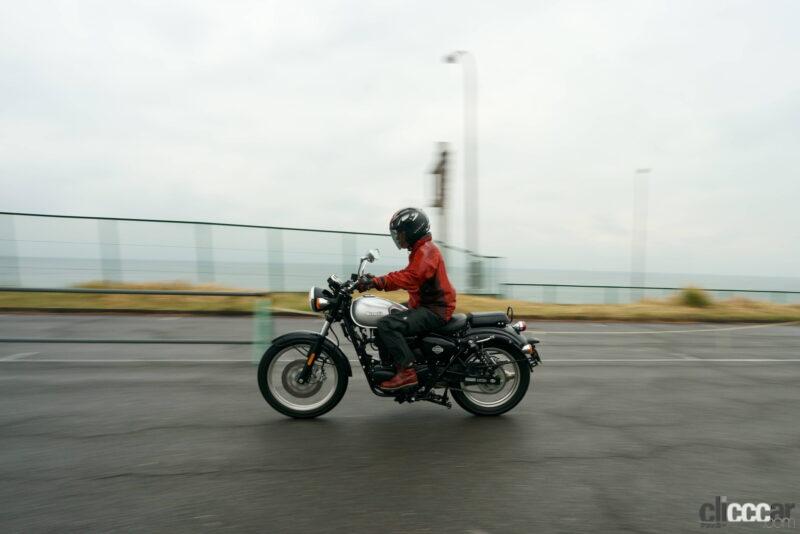 「ベネリの新型「インペリアーレ400」に試乗。のんびりバイク旅が楽しいネオレトロモデル」の14枚目の画像