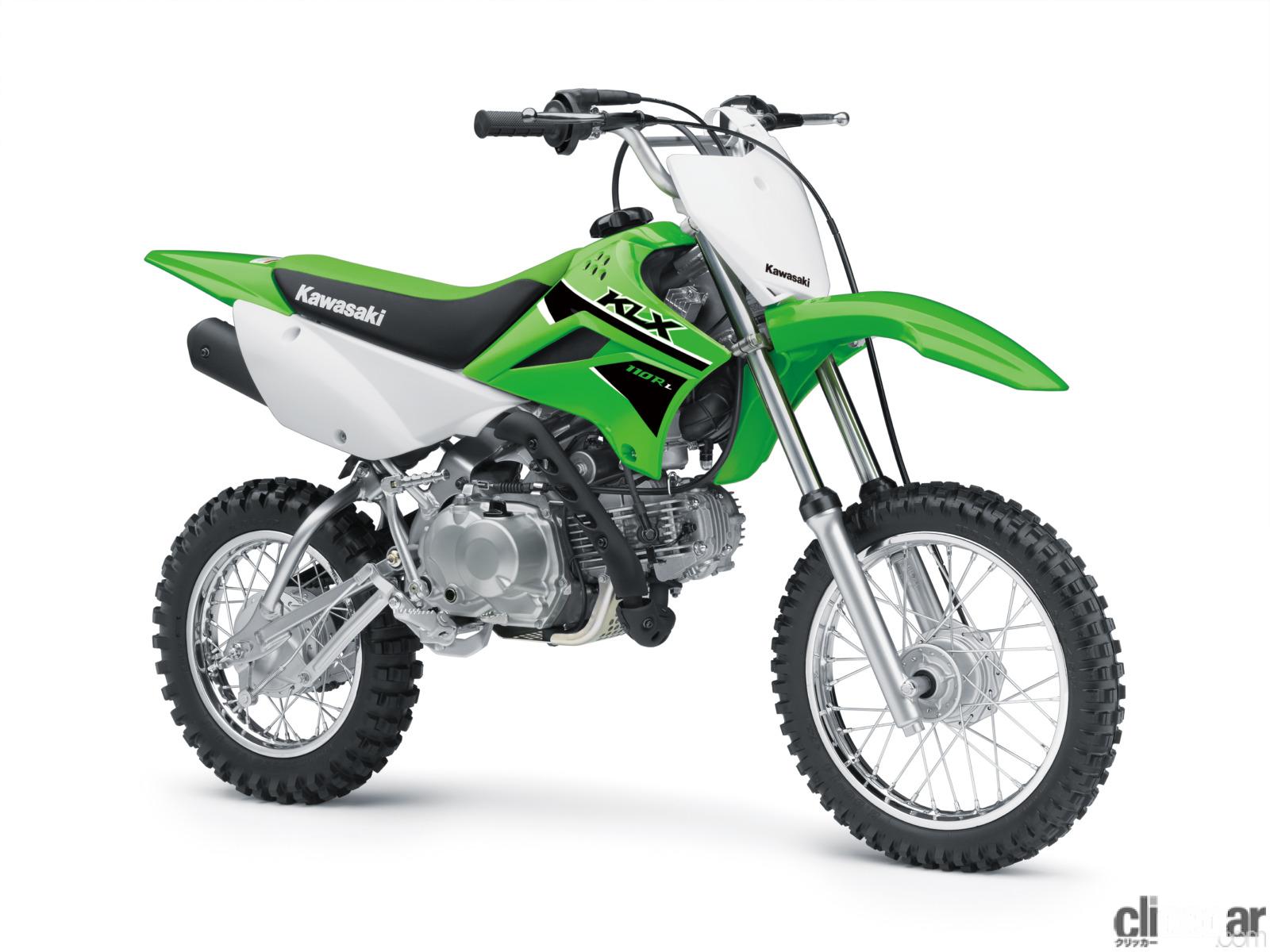 カワサキ「KX・KLX」シリーズ2023年モデルは出力向上、新色採用など