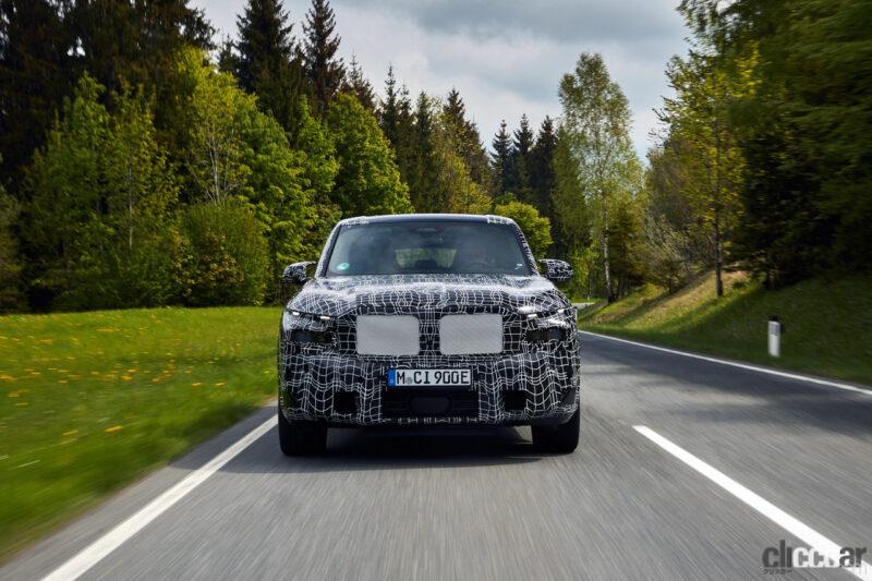 「BMW最大の新型SUV「XM」、内部まで先行公開」の2枚目の画像