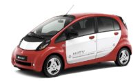 「三菱が世界初の量産電気軽自動車「i-MiEV」を発表【今日は何の日？6月5日】」の1枚目の画像ギャラリーへのリンク