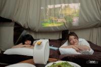 ドーム内のカーテンに投影してみた