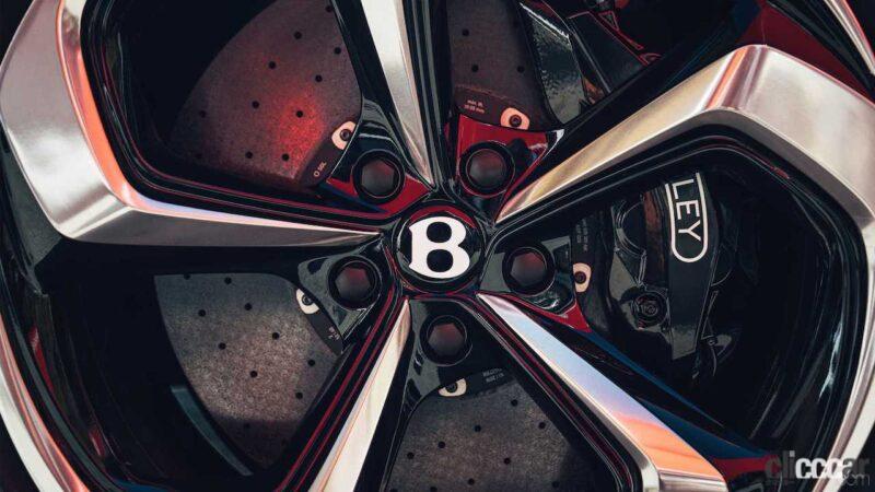 「ベントレー新型モデルはベンテイガ「GT/GTC」か？6月6日公開へ」の9枚目の画像