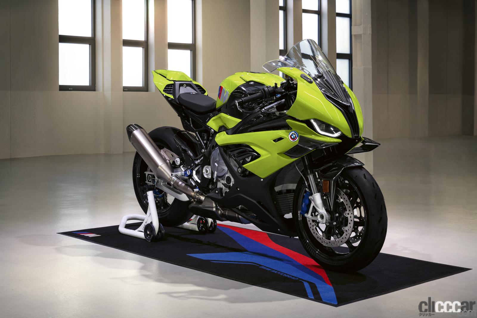 BMWのスーパーバイク「M1000RR」に、Mブランド50周年記念の限定車が