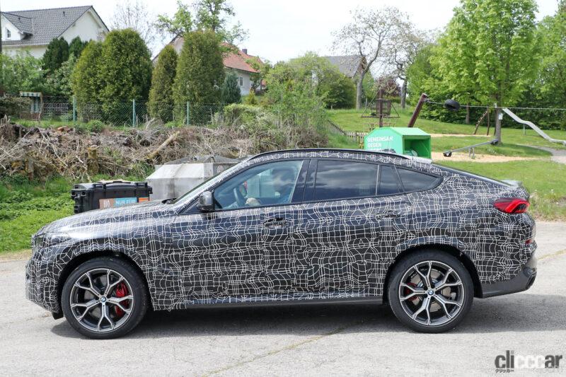 「BMW高性能クーペSUVに新ネーム。530馬力の「M60i」プロトタイプをスクープ」の7枚目の画像