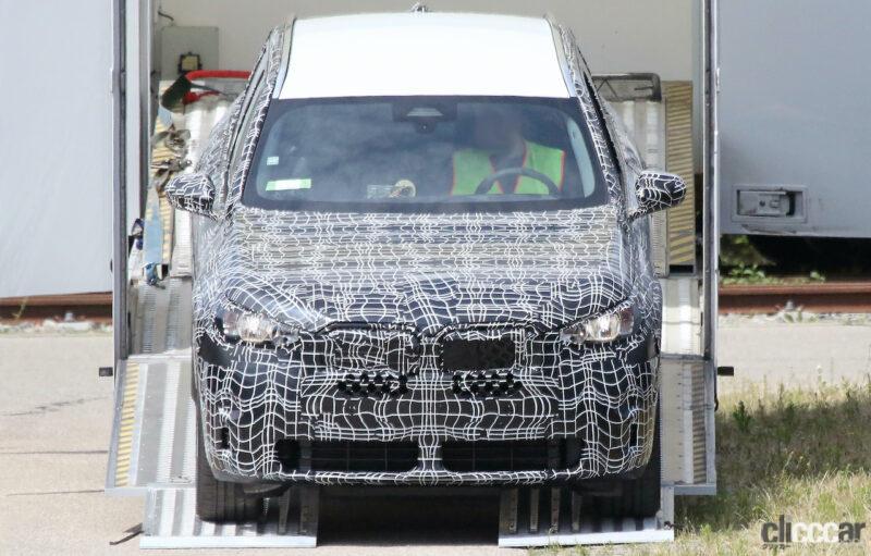 「BMW X3次期型プロジェクト始動。キドニーグリルに謎の通気口、もしや巨大化か？」の6枚目の画像