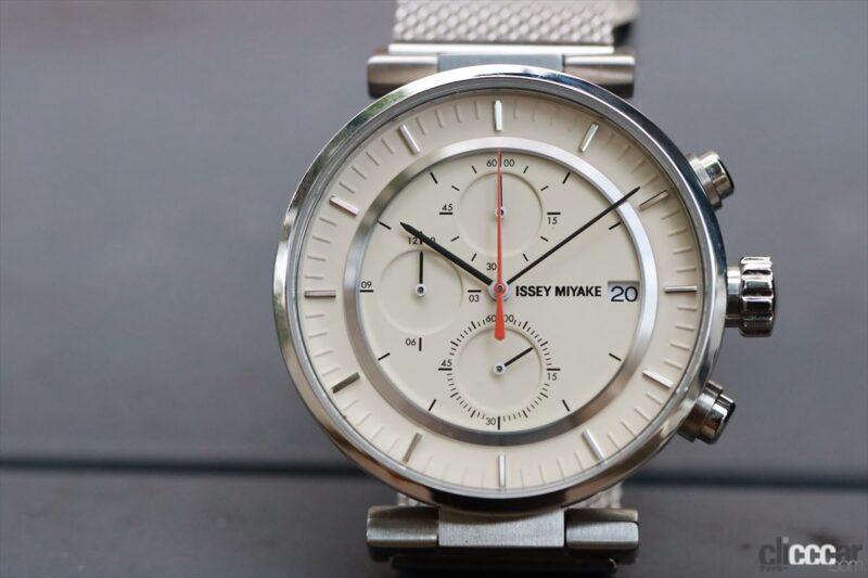 「歴史に残るカーデザイナーがデザインした腕時計」の5枚目の画像