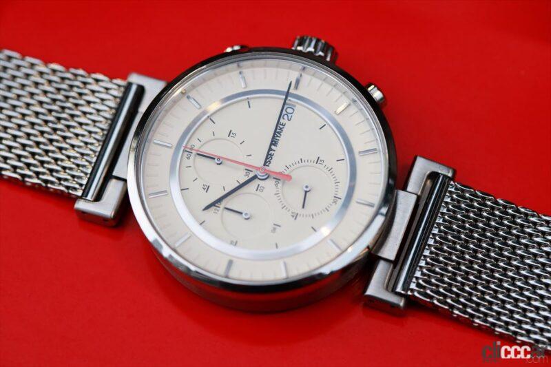 「歴史に残るカーデザイナーがデザインした腕時計」の6枚目の画像