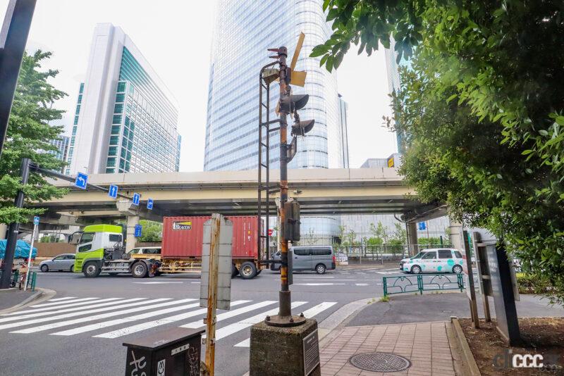 「東京銀座の真ん中に踏切警報機があるのを知ってますか？」の8枚目の画像