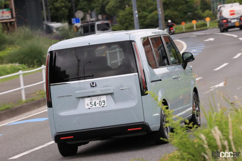 「ホンダ新型ステップワゴンはトヨタ・ノア／ヴォクシーより走りと3列目シートの座り心地で優れる」の21枚目の画像