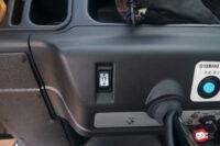 前進と後退の切り替えスイッチ