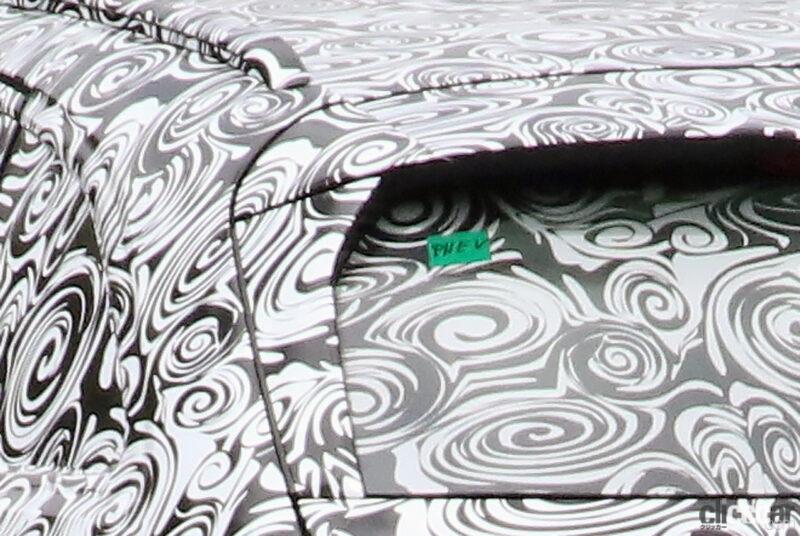 「アウディのパフォーマンスワゴン「RS4」次期型、コクピットを激写」の11枚目の画像