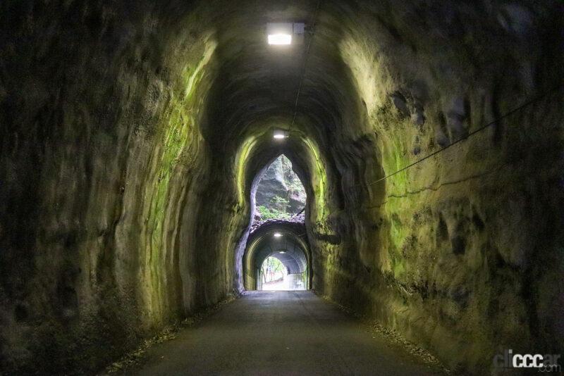 「ひとつのトンネルに名前がふたつで入口が3つ？ 千葉の手掘りトンネル・その2【共栄・向山トンネル】」の2枚目の画像