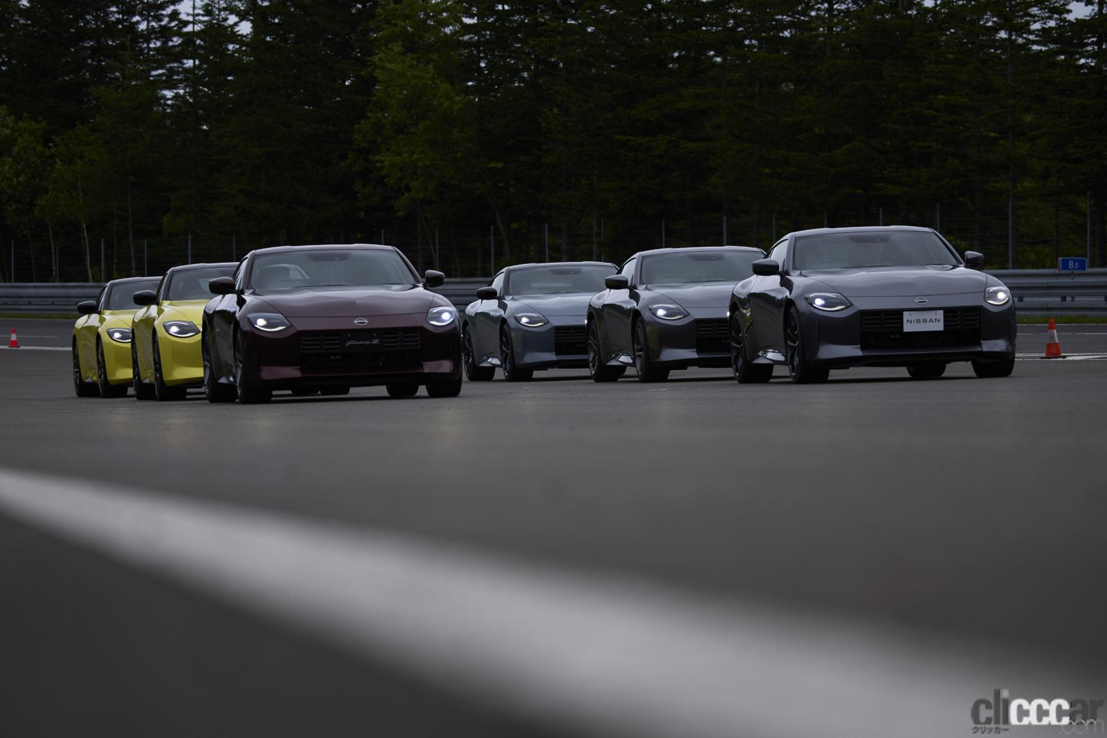 現行 ファビアナフィリッピ ジレ ベルテッド ビジュー 2023SS 白系 現行 ファビアナフィリッピ ジレ ベルテッド ビジュー 2023SS