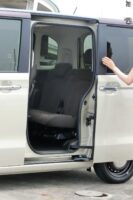 seat 22 seat livability getting on and off rear 7