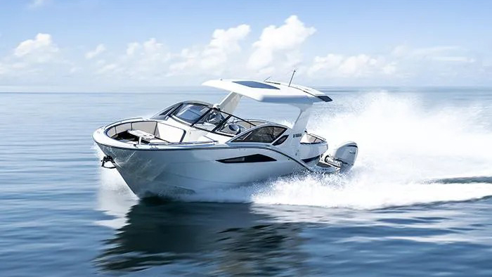 ヤマハ発動機が次世代ボート制御システム「HELM MASTER EX」を採用したプレジャーボート3モデルを発売