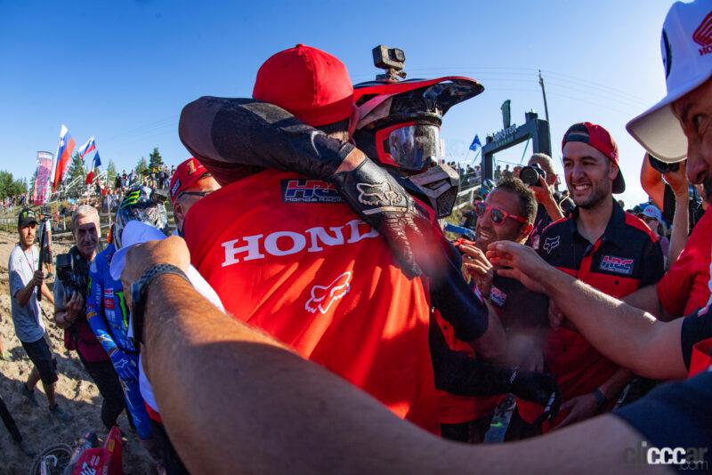 「ホンダのティム・ガイザーがオフロードレース世界最高峰「MXGP」でチャンピオン獲得」の4枚目の画像