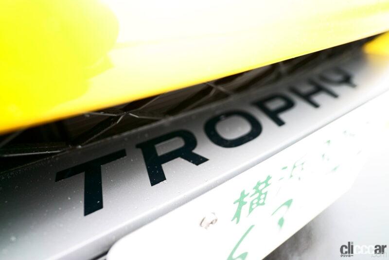 「飯田裕子が新型ルノー・メガーヌR.S.の試乗シーンを忘れられない。ピュア内燃機関とコーナリングにこだわった毎日乗りたいスポーツカー」の12枚目の画像