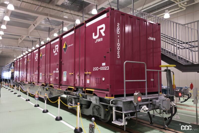 「京都鉄道博物館で国鉄最強の電気機関車EF66形27号機を特別展示中」の10枚目の画像